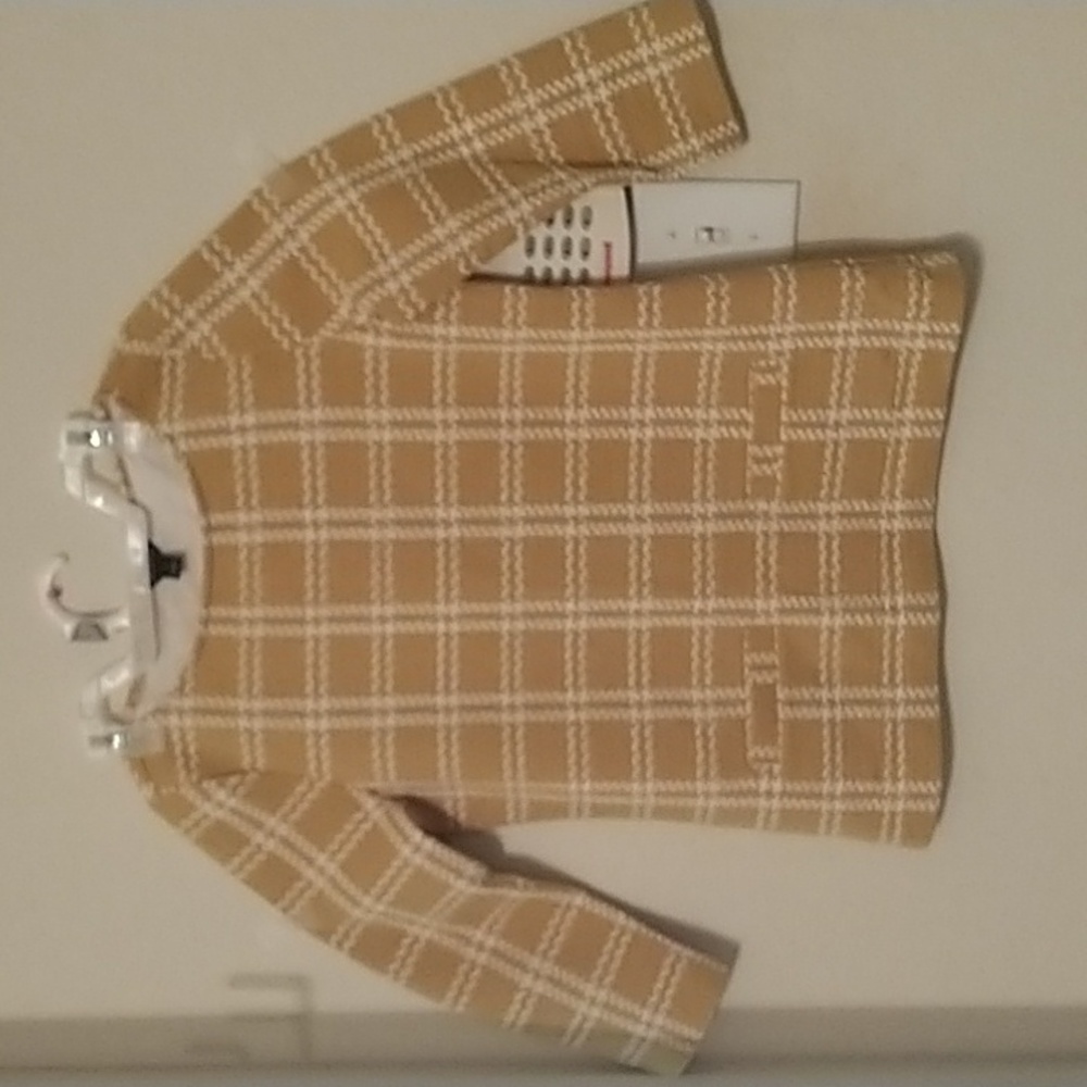 Ladies Ann Taylor top.